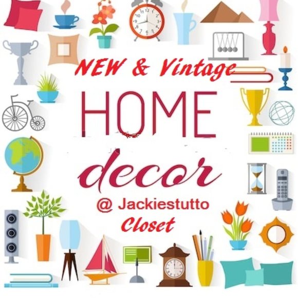 SCROLL WE HAVE NEW & VINTAGE COLLECTIBLES - Picture 1 of 8